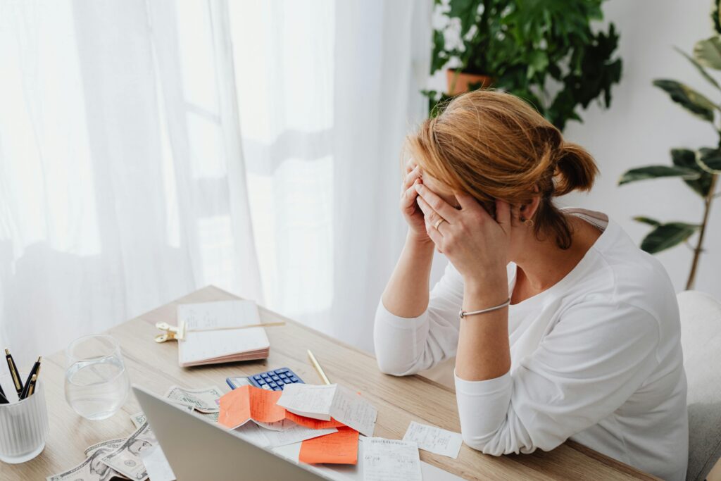 woman stressed her finance